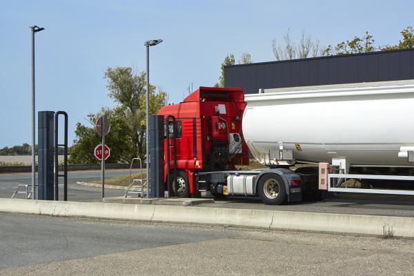 Camion arrivant au dépôt